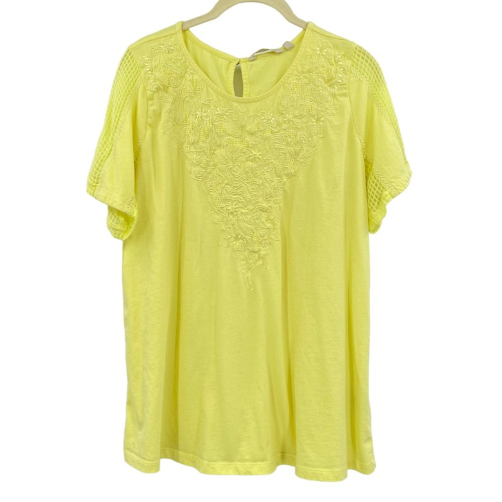 Soft Surroundings Angelwing Top Embroidered Floral Keyhole Yellow Size Medium